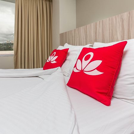 ZEN Premium Banilad Hotel Cebu Bagian luar foto